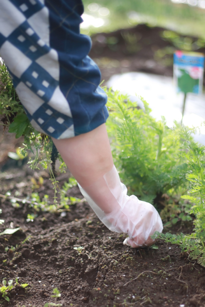 gardening posture that can lead to yard work injuries in maine during spring cleanup